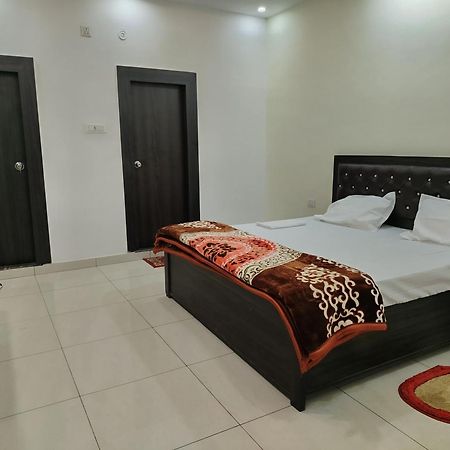 Hotel Dev International Khalilabad Exteriér fotografie
